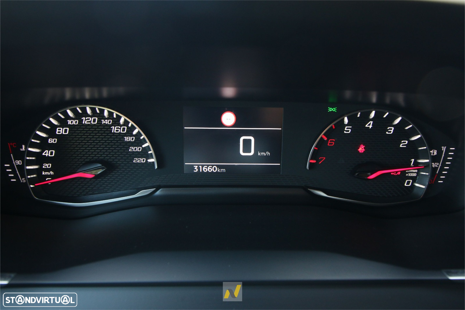 Peugeot 208 1.2 PureTech Active Pack - 12