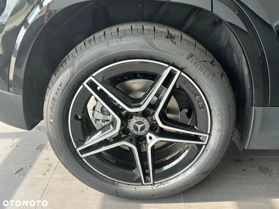 Mercedes-Benz GLA 200 AMG Line - 11