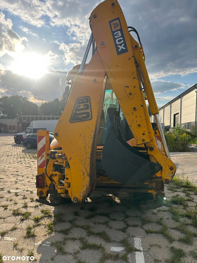 JCB 3CX - 11