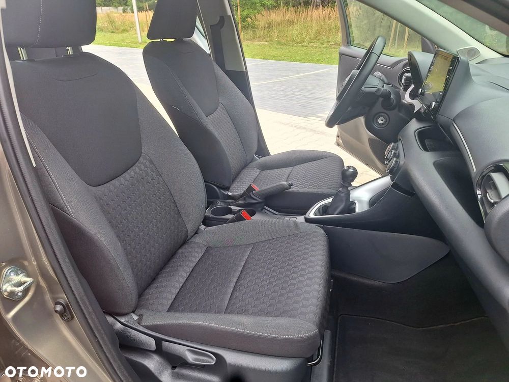 Toyota Yaris 1.5 VVT-i Comfort - 22