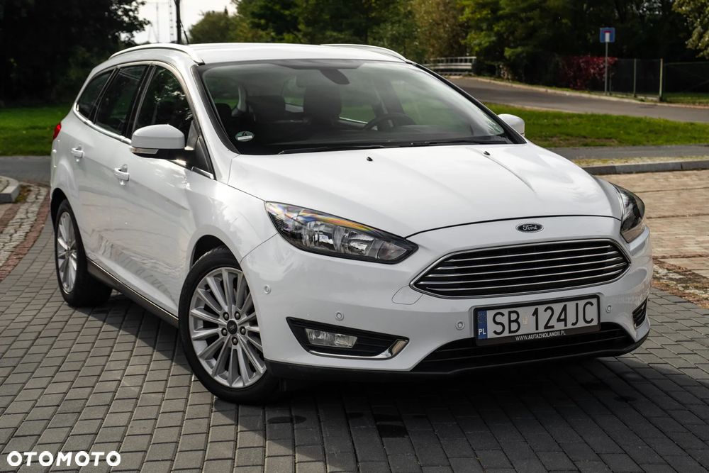 Ford Focus 2015 photo 2