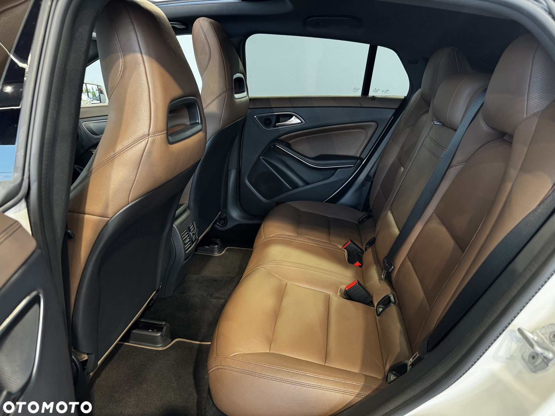 Mercedes-Benz CLA - 15