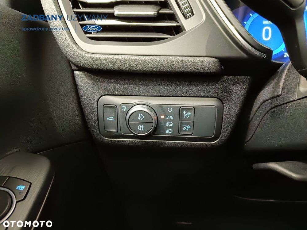 Ford Kuga 2.0 EcoBlue 4x4 TITANIUM X - 18