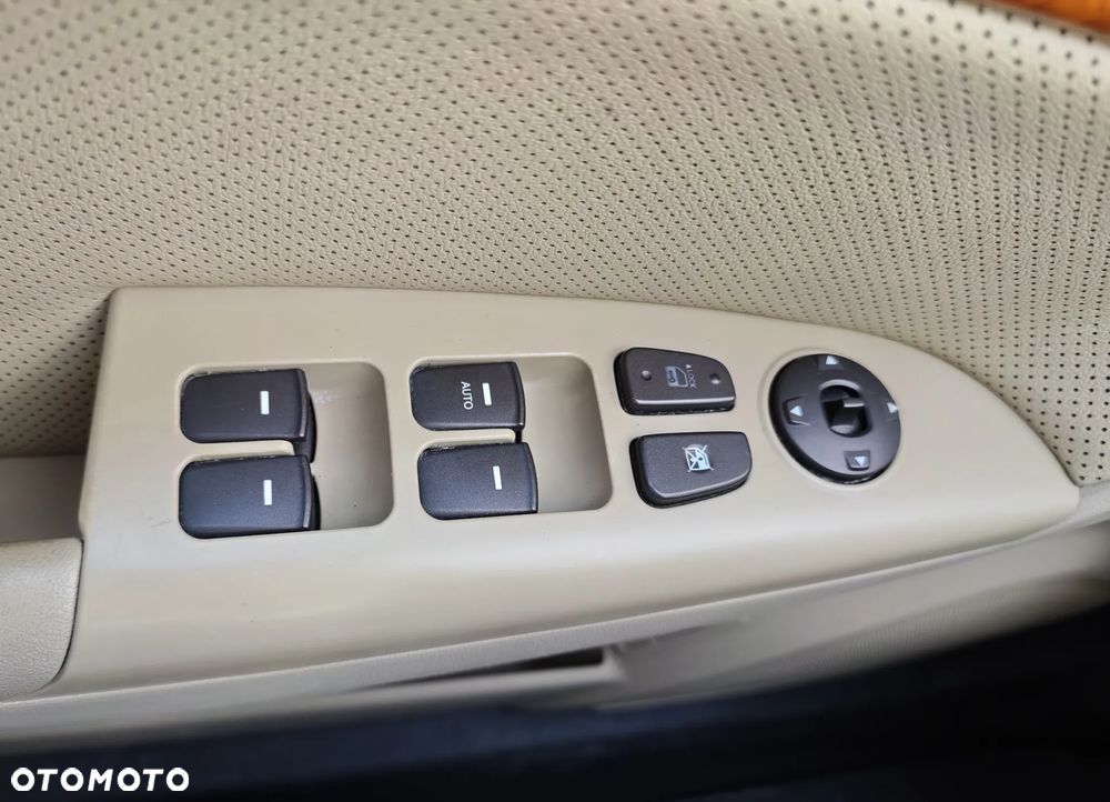 Hyundai Sonata - 12