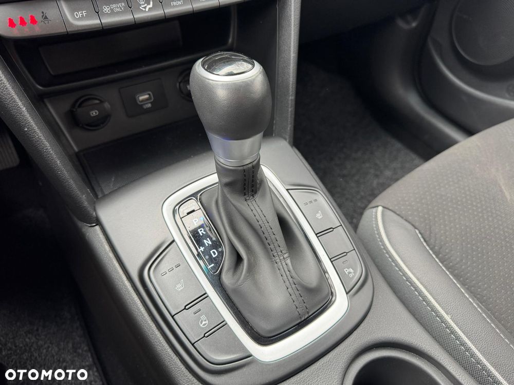 Hyundai Kona 1.6 GDI DCT Style - 17