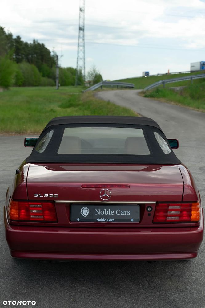 Mercedes-Benz SL - 13