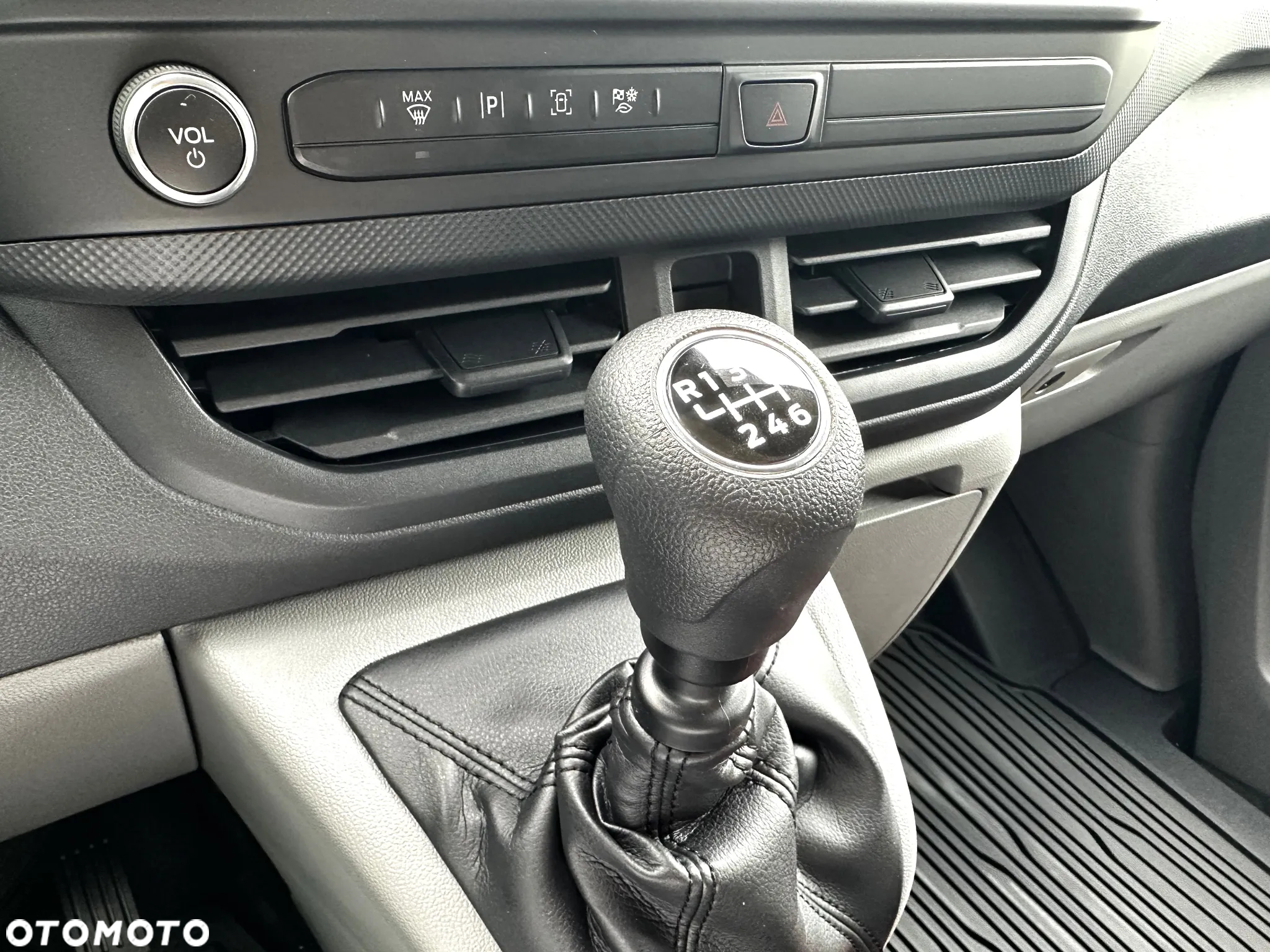 Ford Transit Custom - 19