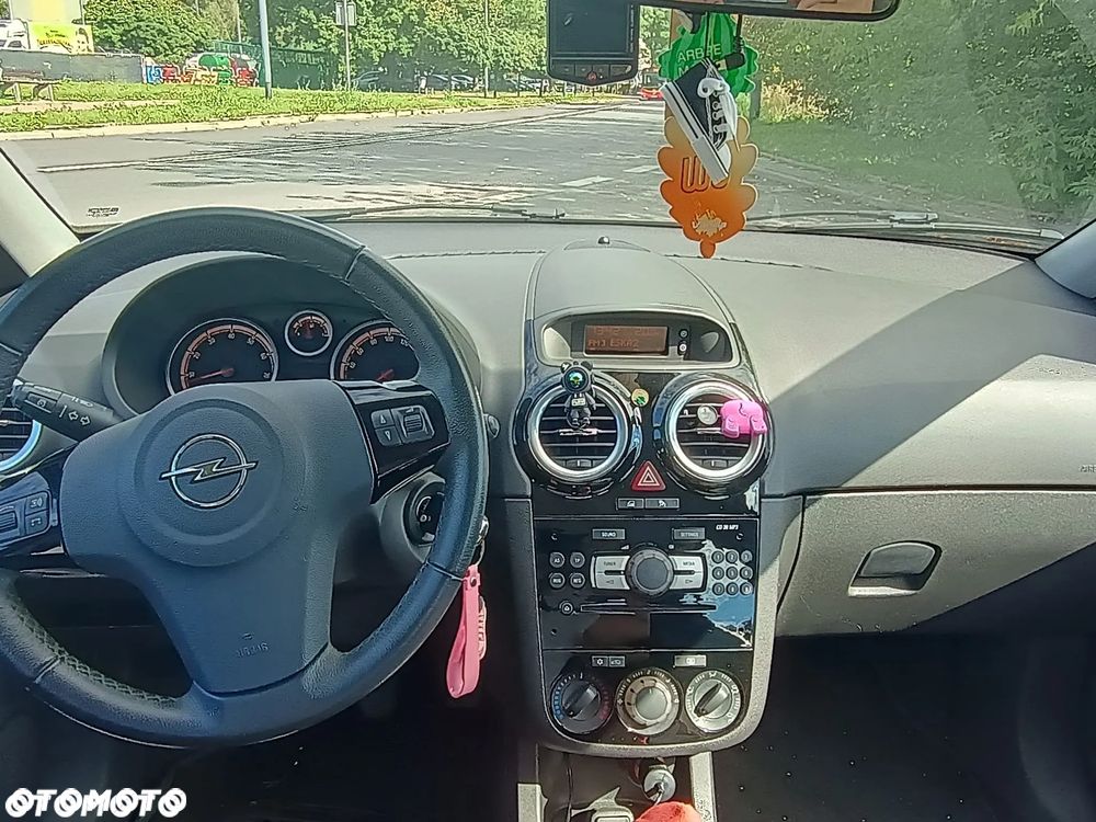Opel Corsa - 9