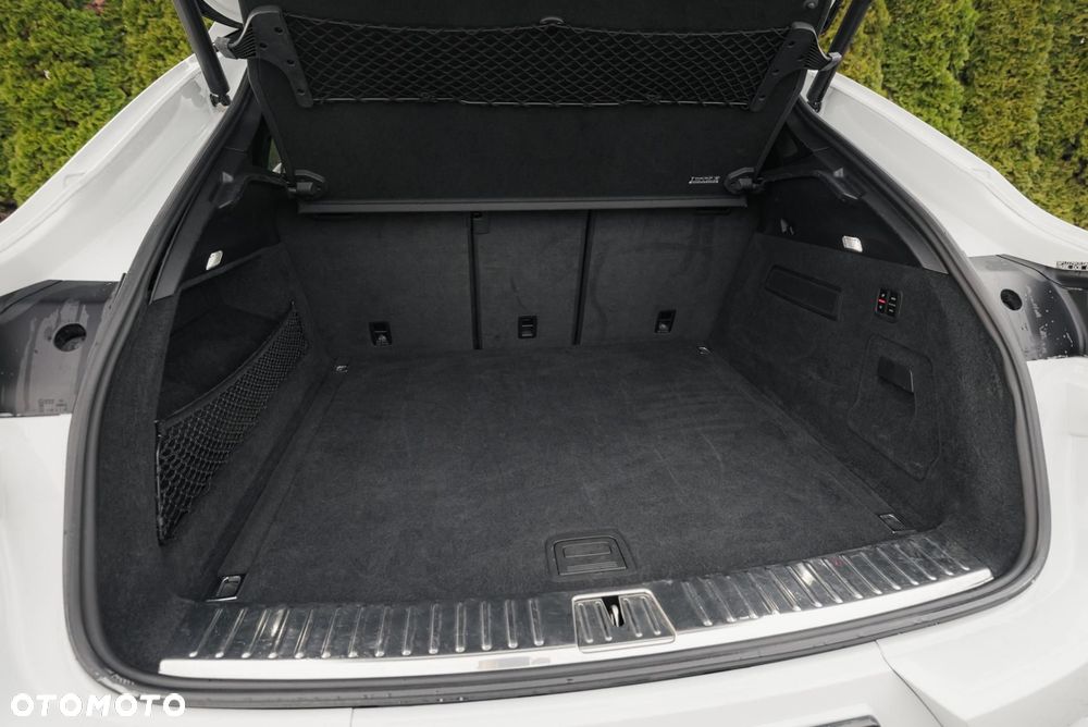 Porsche Cayenne - 37