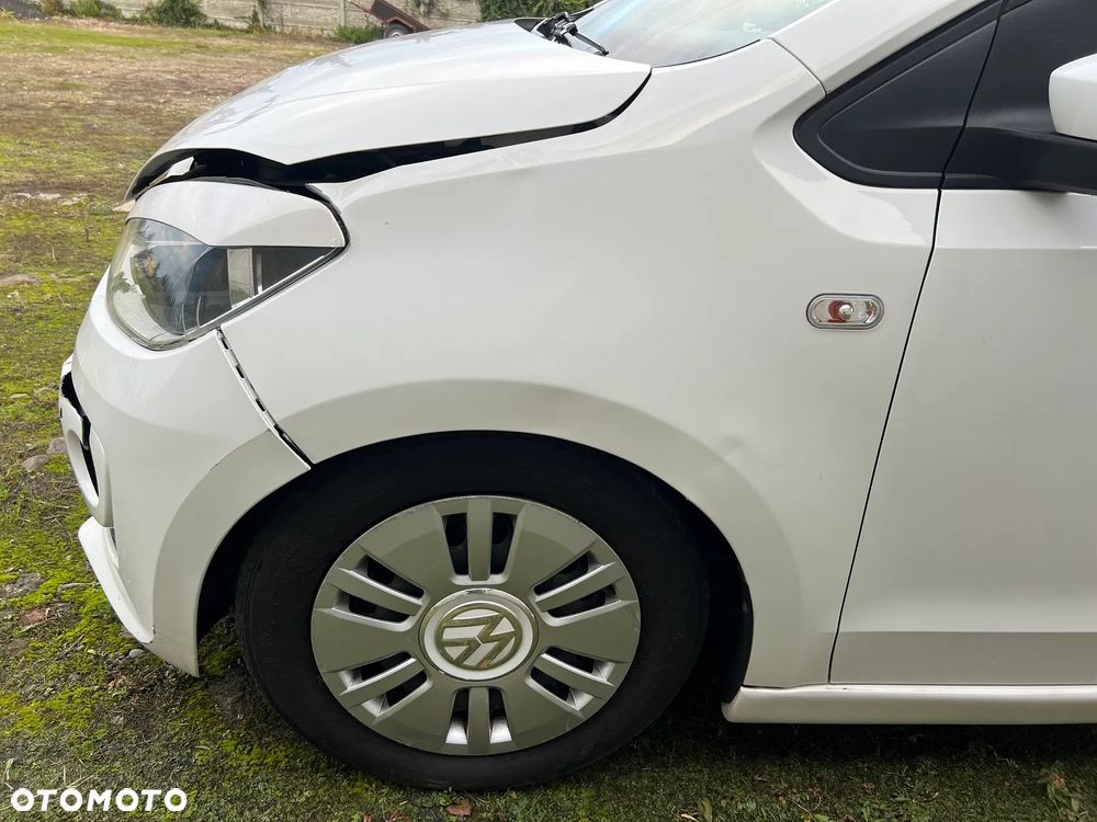 Volkswagen up! (BlueMotion Technology) move - 8