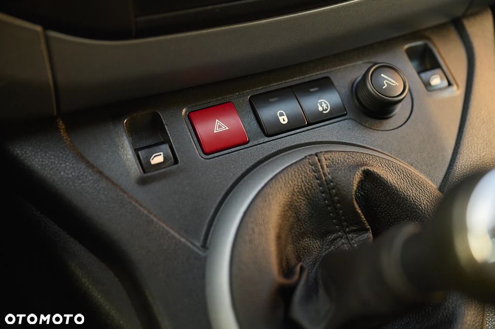 Peugeot Partner HDi FAP 115 Outdoor - 23