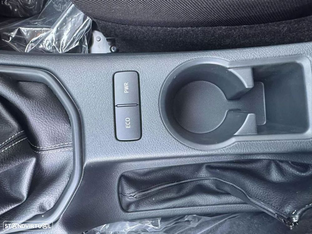 Toyota Hilux 4x4 Cabine Dupla Duty - 21