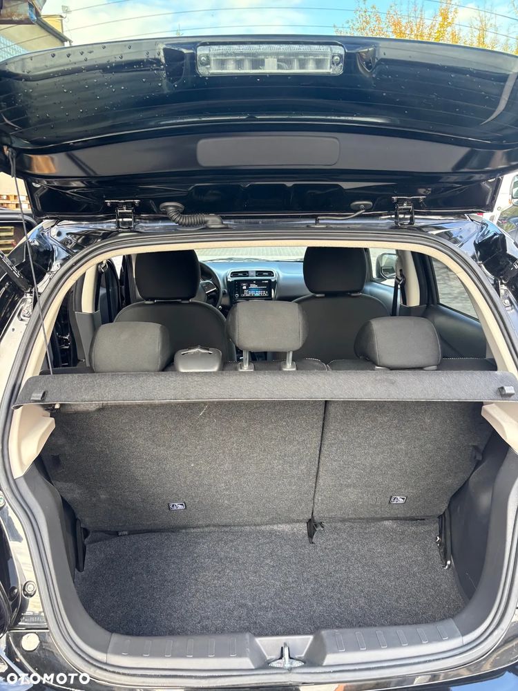 Mitsubishi Space Star 1.2 AS&G Invite - 8