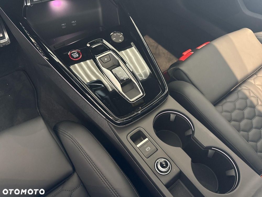 Audi RS3 Limousine - 14
