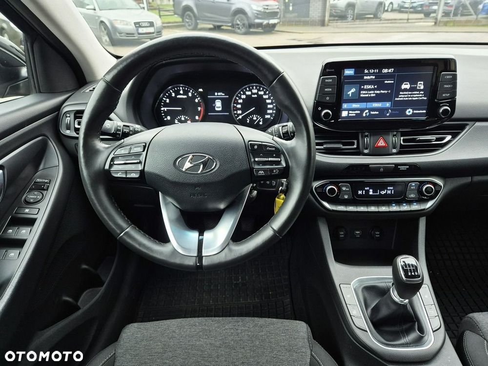 Hyundai i30 1.5 T-GDI 48V Smart - 29
