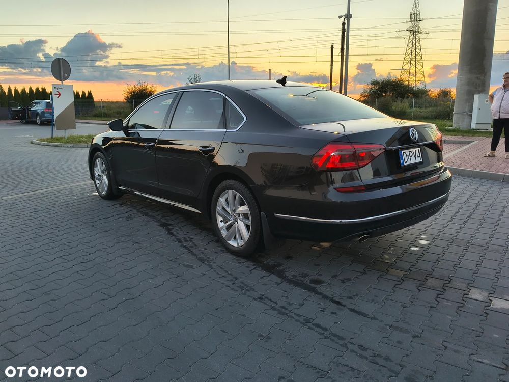 Volkswagen Passat - 5