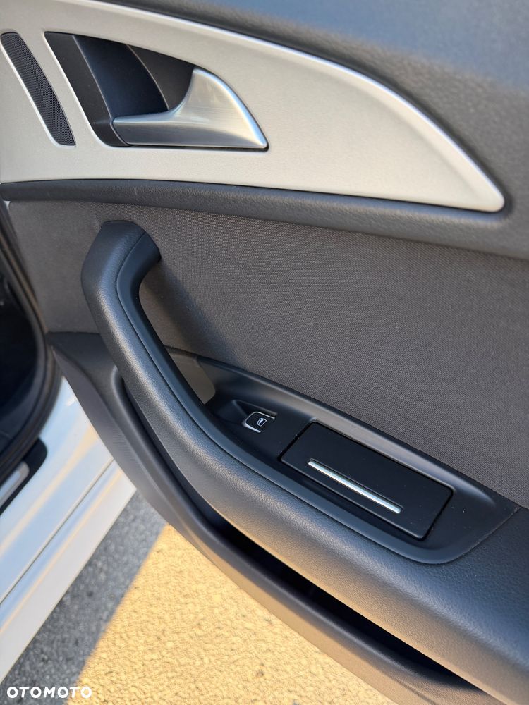 Audi A6 Avant 2.0 TDI quattro S tronic - 19