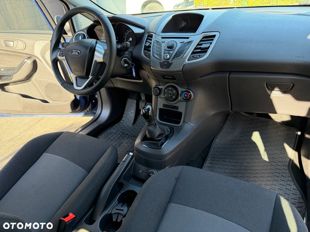 Ford Fiesta - 8