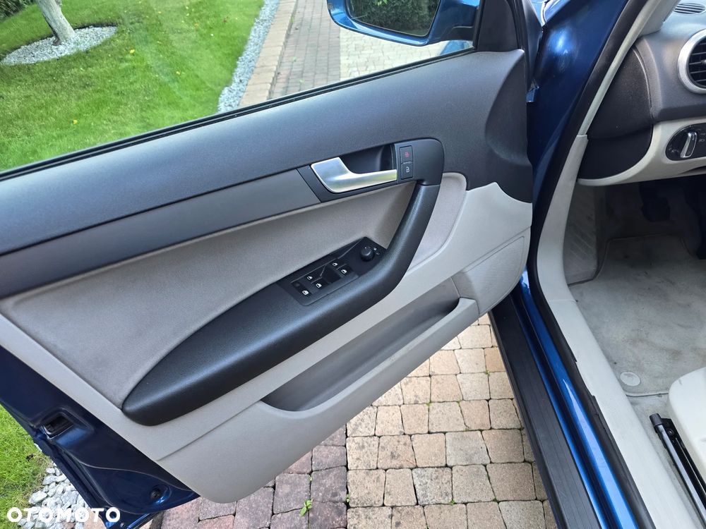 Audi A3 Sportback 1.9 TDI Attraction - 10