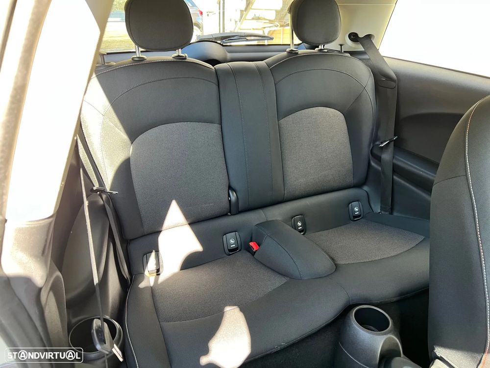 MINI 3 Portas Cooper D Seven - 11