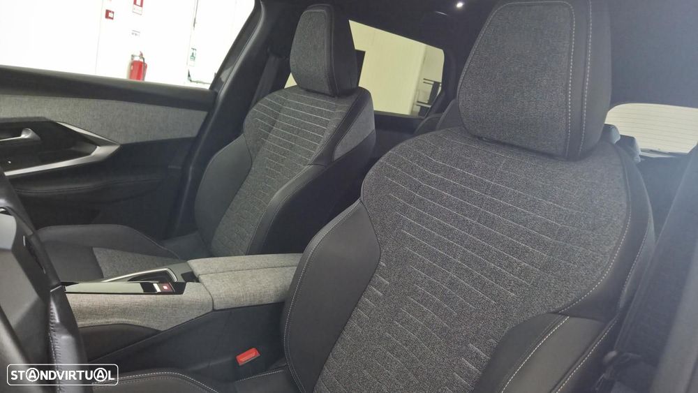Peugeot 5008 1.2 Hybrid Allure e-DCS6 - 13