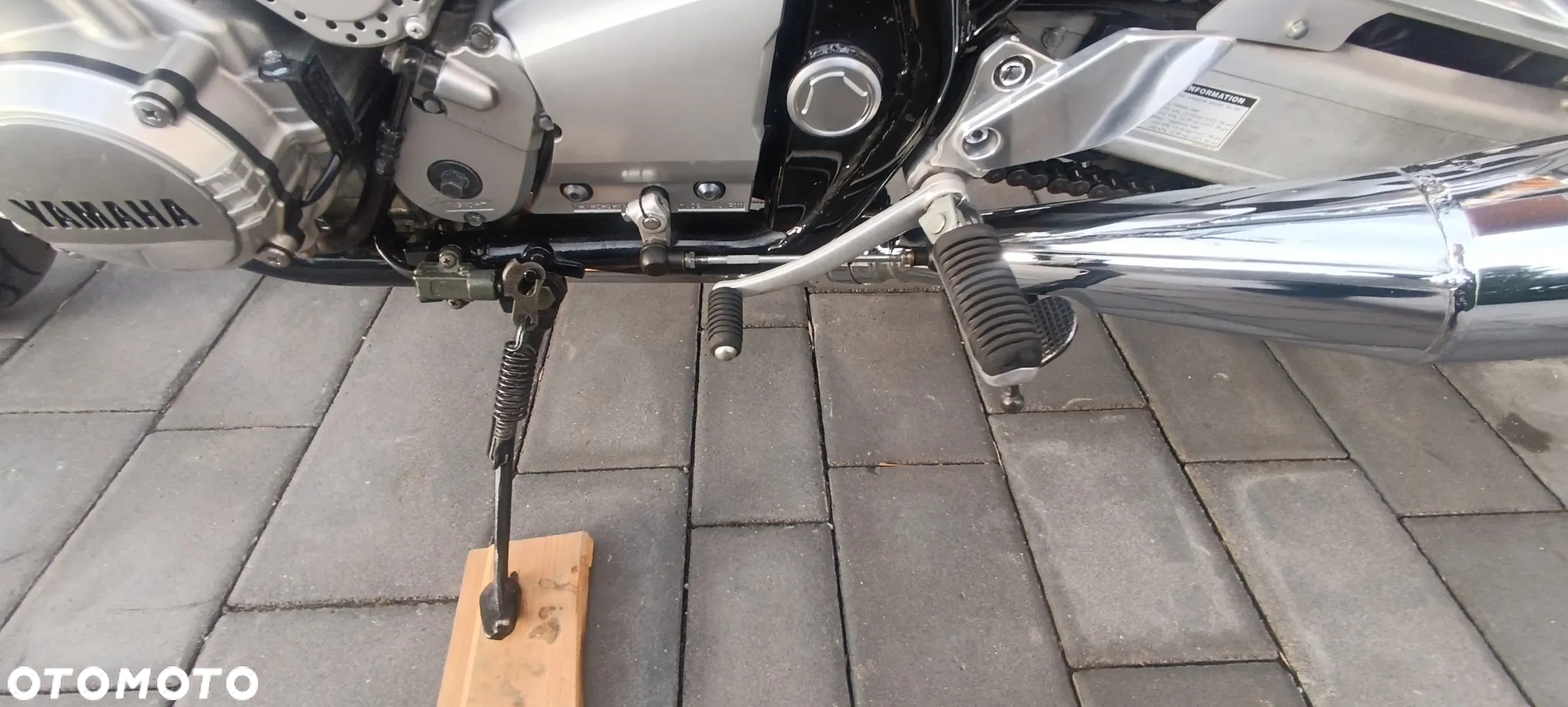Yamaha XJR - 39