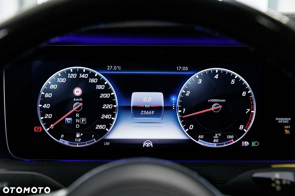 Mercedes-Benz Klasa S 560 4-Matic L 9G-TRONIC - 36