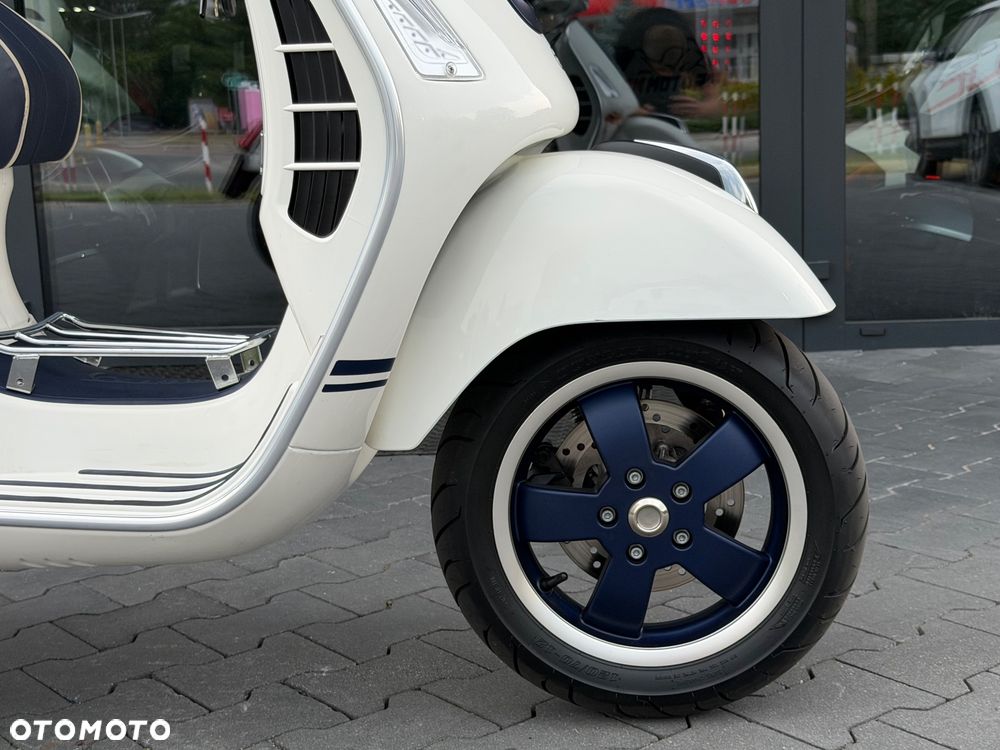 Vespa GTS - 8