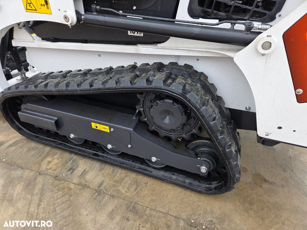Bobcat PE SENILE, NOU, SUPER PROMOTIE 46900 EUR+Tva, furci, cupa multifuncitonala 4x1, ridica 717kg, masa operationala 3t, motor Bobcat 41kW, cabina inchisa, inst hidr suplimentara, posibilitate leasing 5 ani-PROMOTIE 46900 EUR+Tva - 26