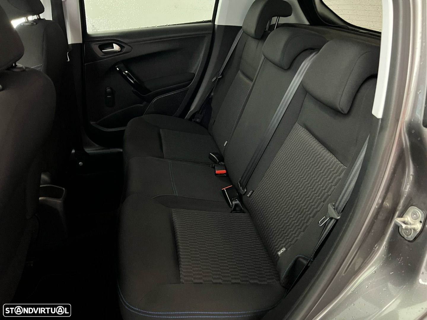 Peugeot 208 1.2 PureTech Style - 7