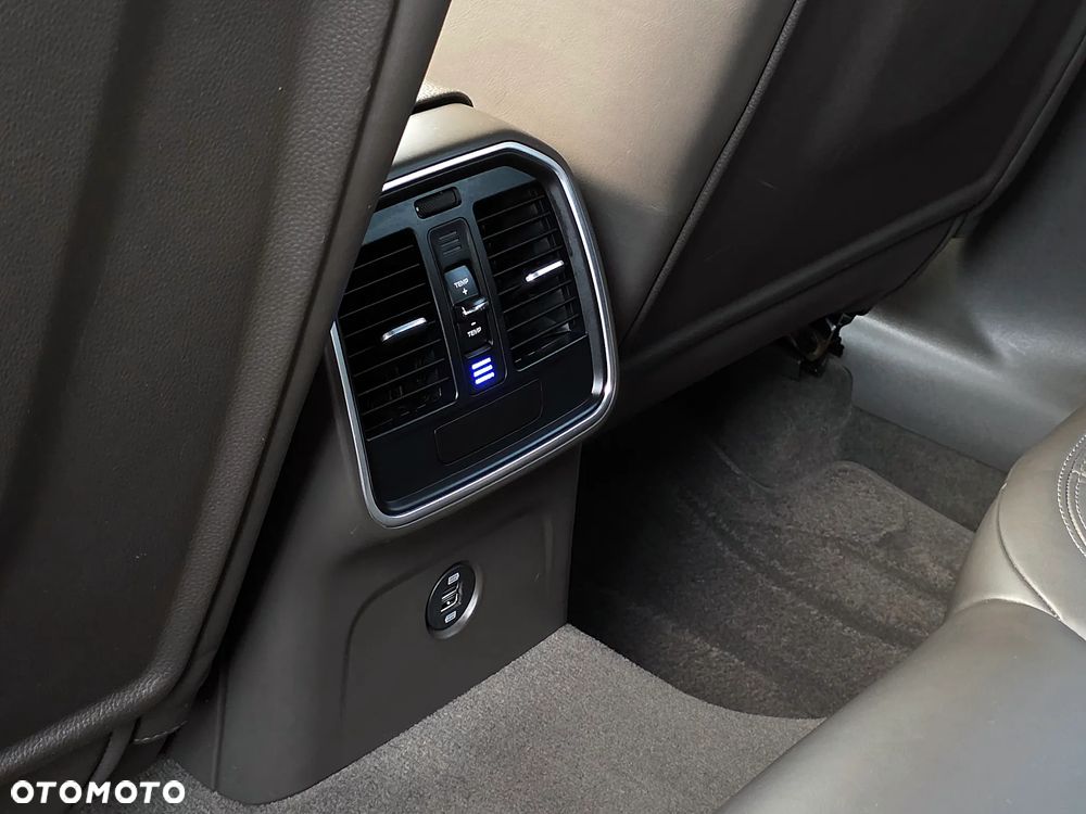 Porsche Macan Standard - 21