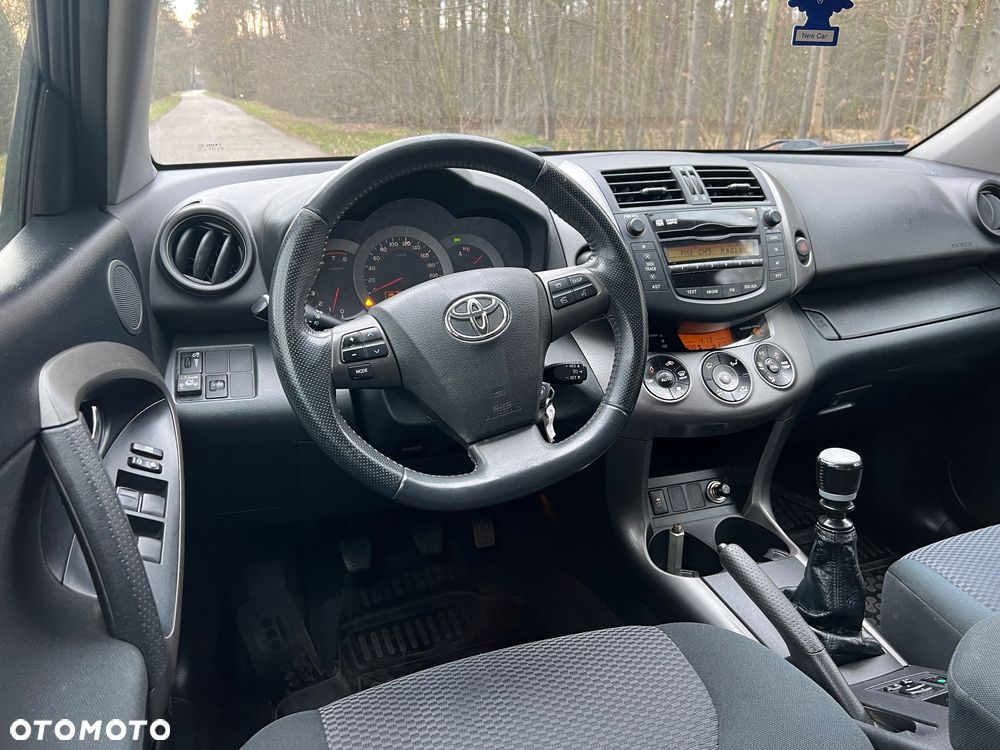Toyota RAV4 2.0 VVT-i Sol - 20