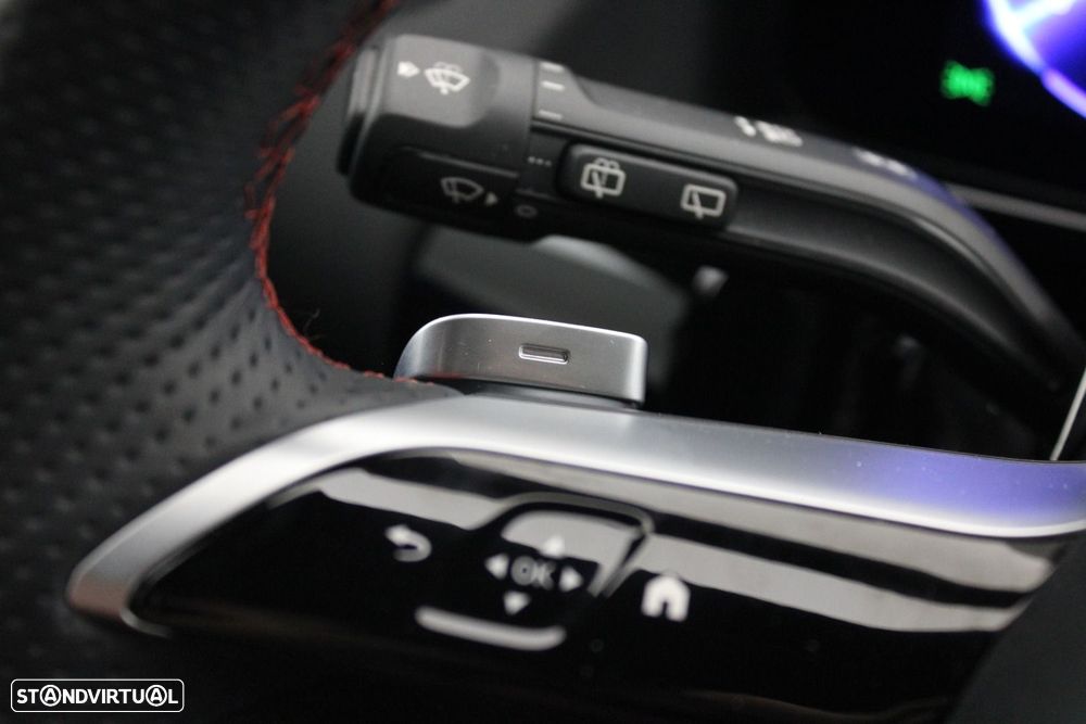 Mercedes-Benz EQA 250+ AMG Line — fotografia 11