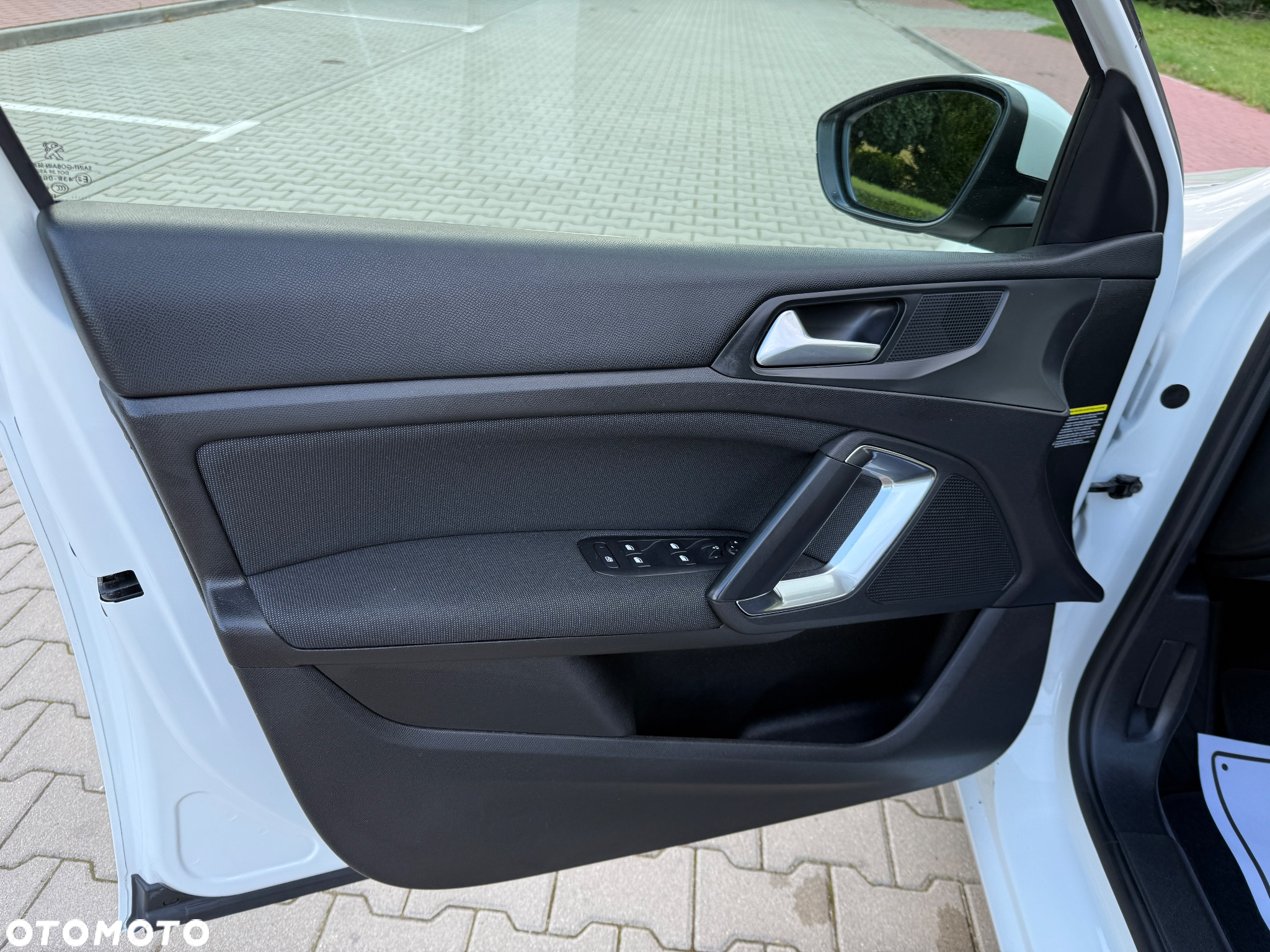 Peugeot 308 SW BlueHDi 120 EAT6 Stop & Start Allure - 22