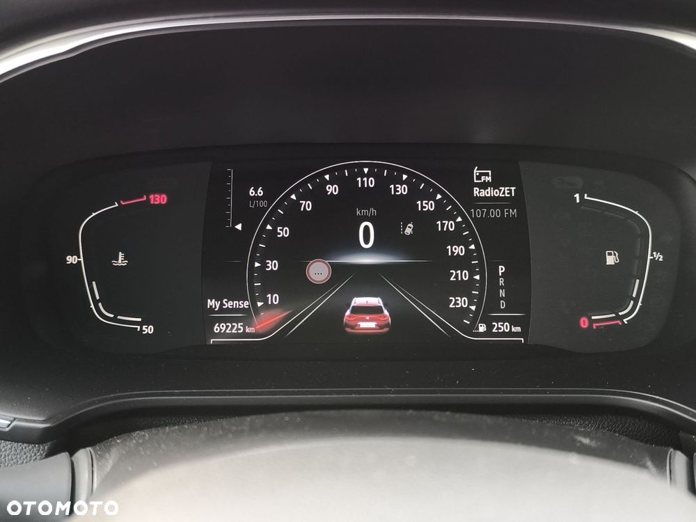 Renault Megane 1.3 TCe FAP Techno EDC - 14