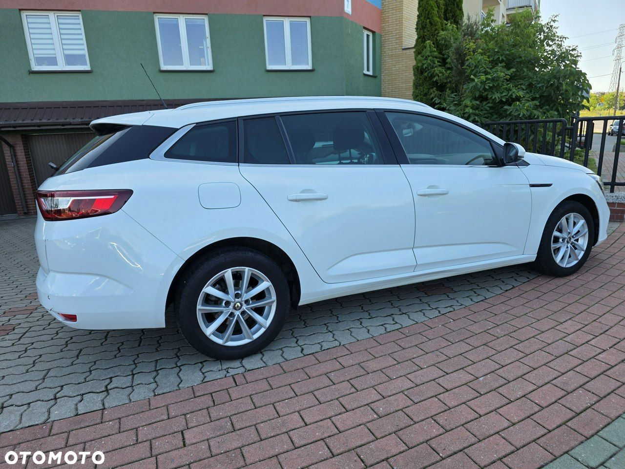 Renault Megane 1.5 Blue dCi Intens - 3