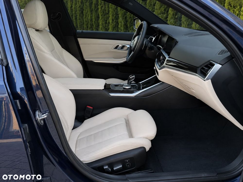 BMW Seria 3 - 12