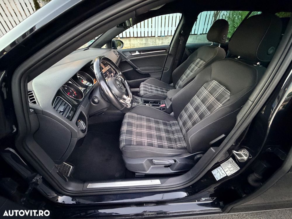 Volkswagen Golf 2.0 TDI DPF BMT DSG GTD - 8