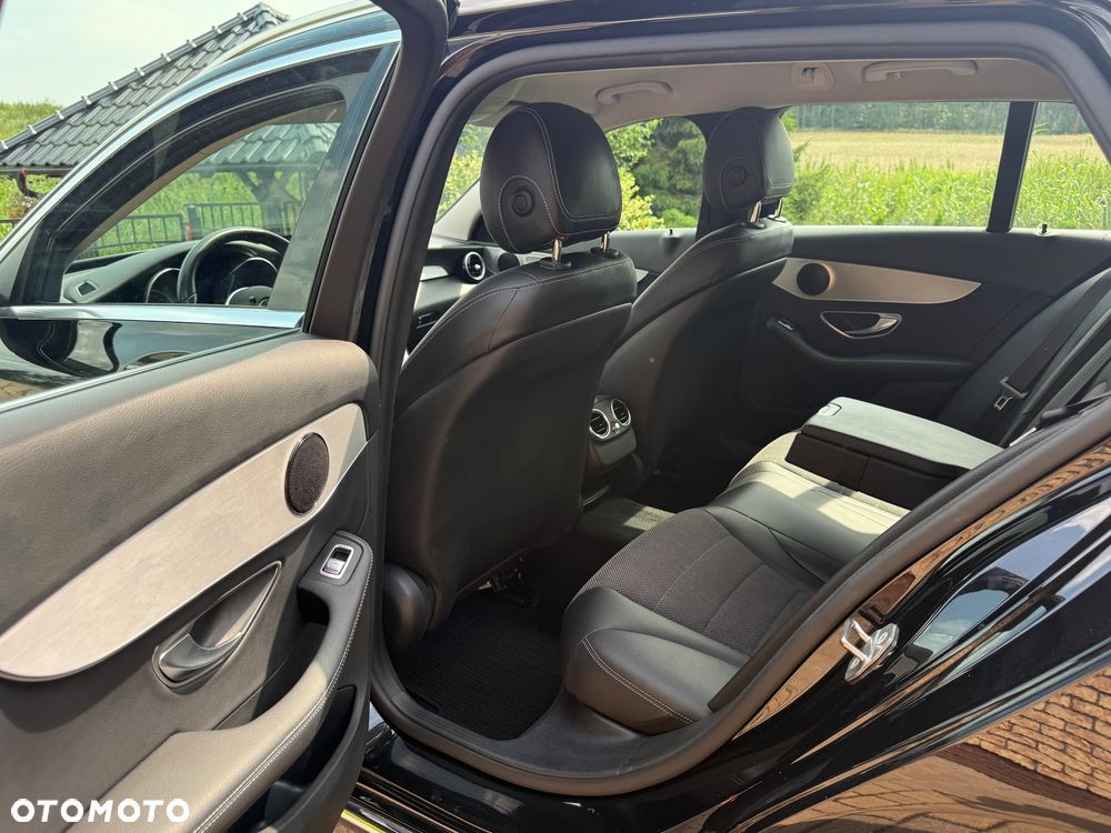 Mercedes-Benz Klasa C 220 d 9G-TRONIC Avantgarde - 13