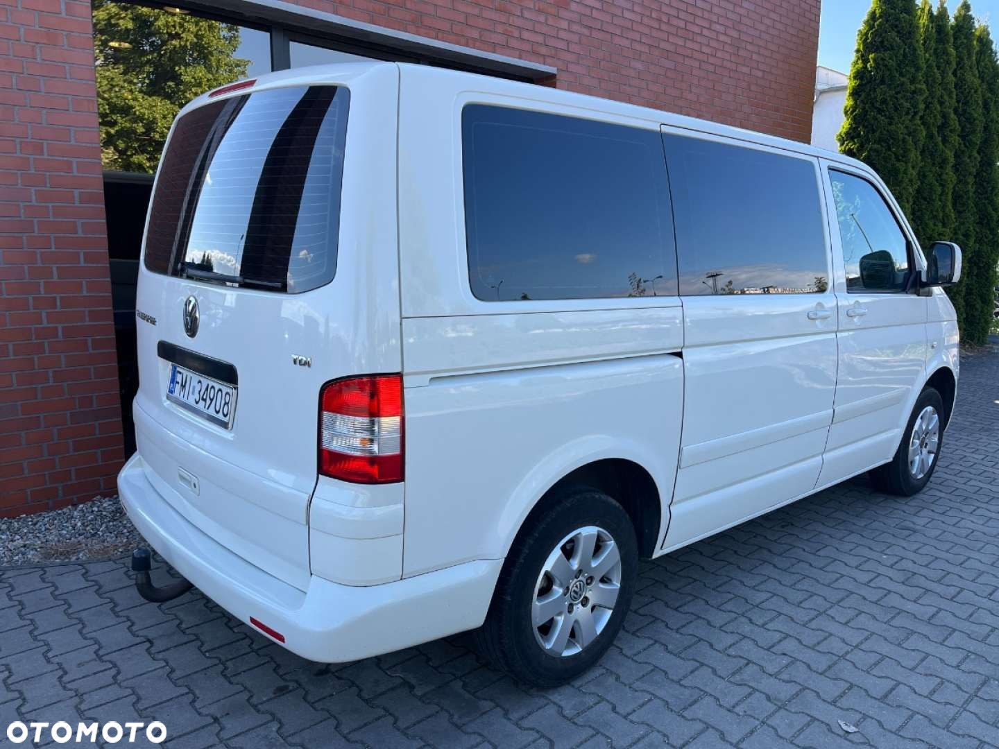 Volkswagen Caravelle - 4
