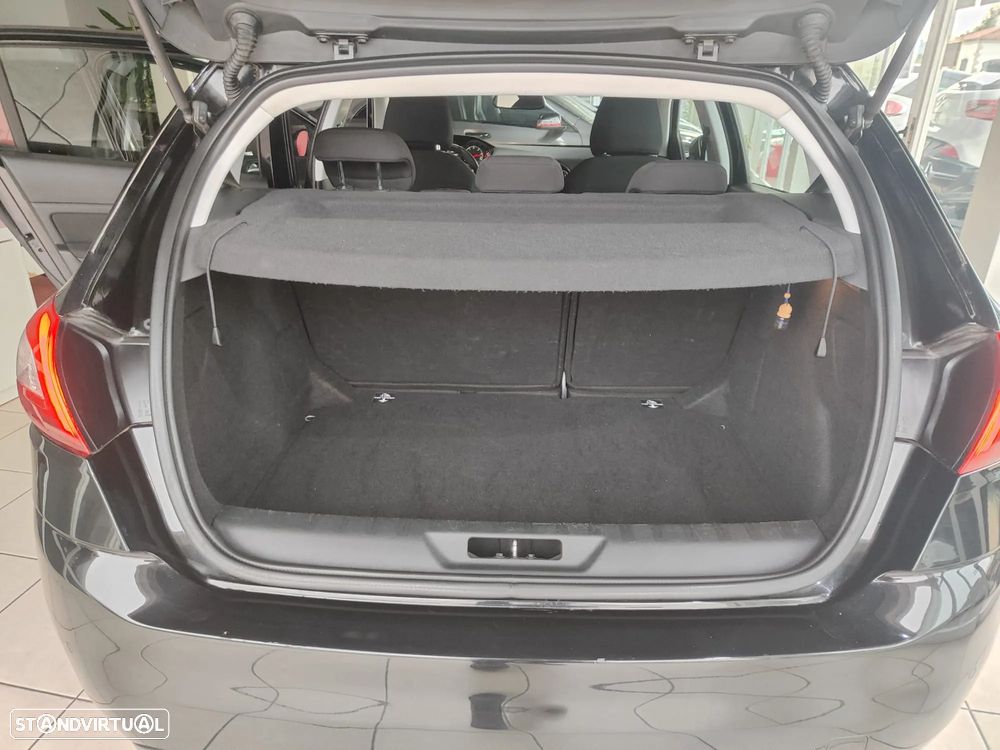 Peugeot 308 1.6 e-HDi Active CVM6 - 14