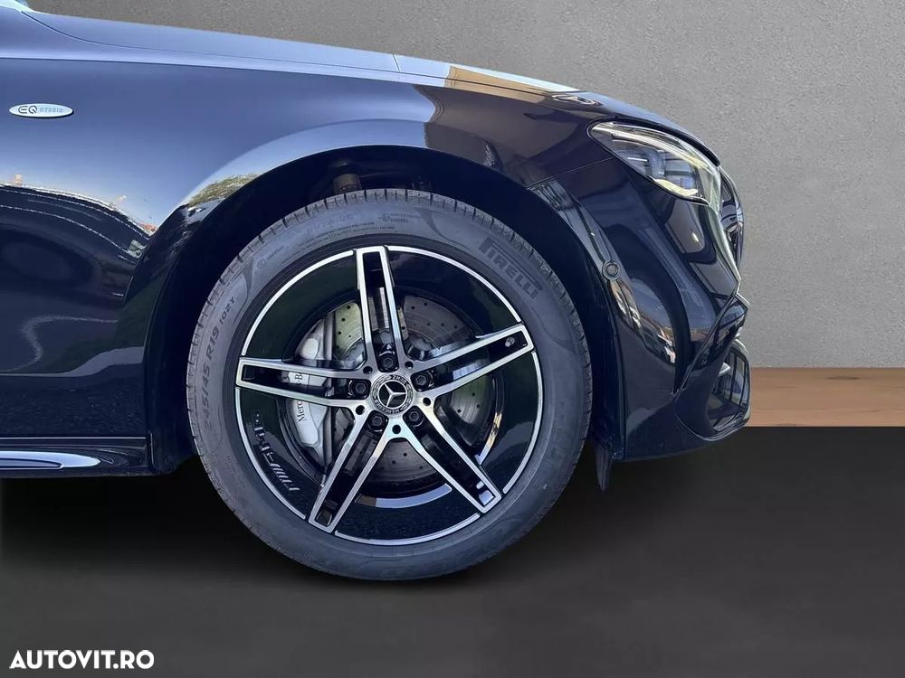 Mercedes-Benz E 300e 9G-TRONIC AMG Line NIGHT Edition - 16