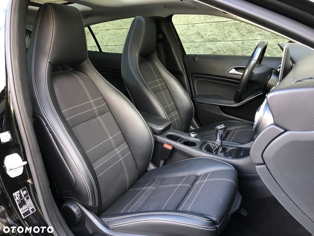 Mercedes-Benz GLA 200 Activity Edition - 19