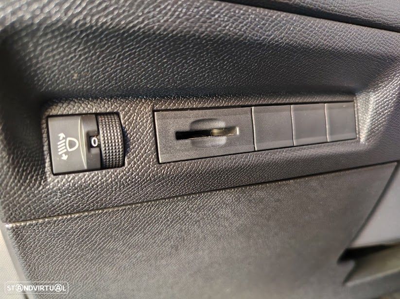 Peugeot 308 1.2 PureTech Allure - 4