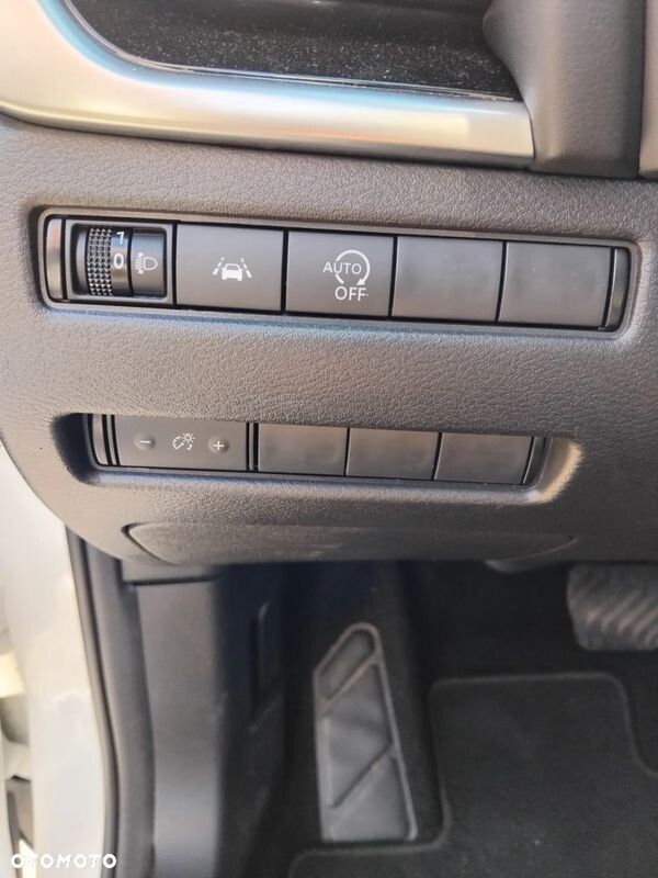 Nissan Qashqai 1.3 DIG-T MHEV N-Connecta Xtronic - 19