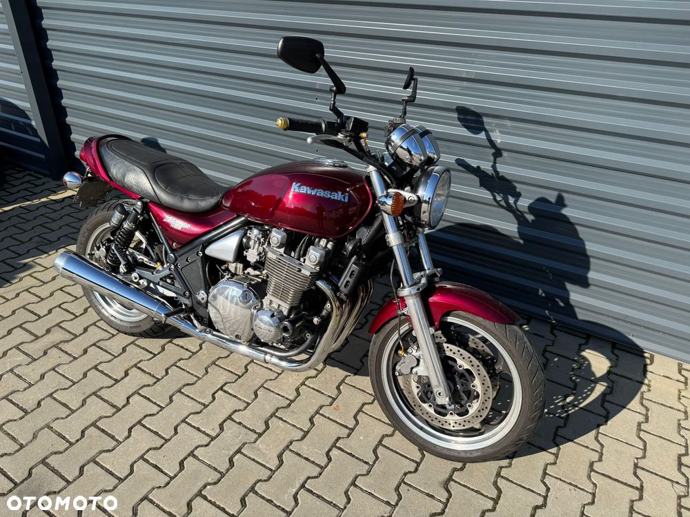 Kawasaki Zephyr - 2