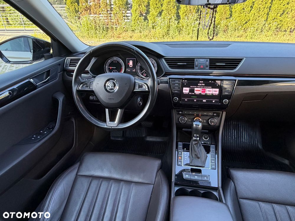 Skoda Superb 2.0 TDI L&K DSG - 32