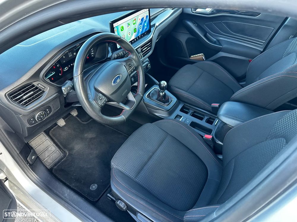 Ford Focus 1.0 EcoBoost MHEV ST-Line - 18