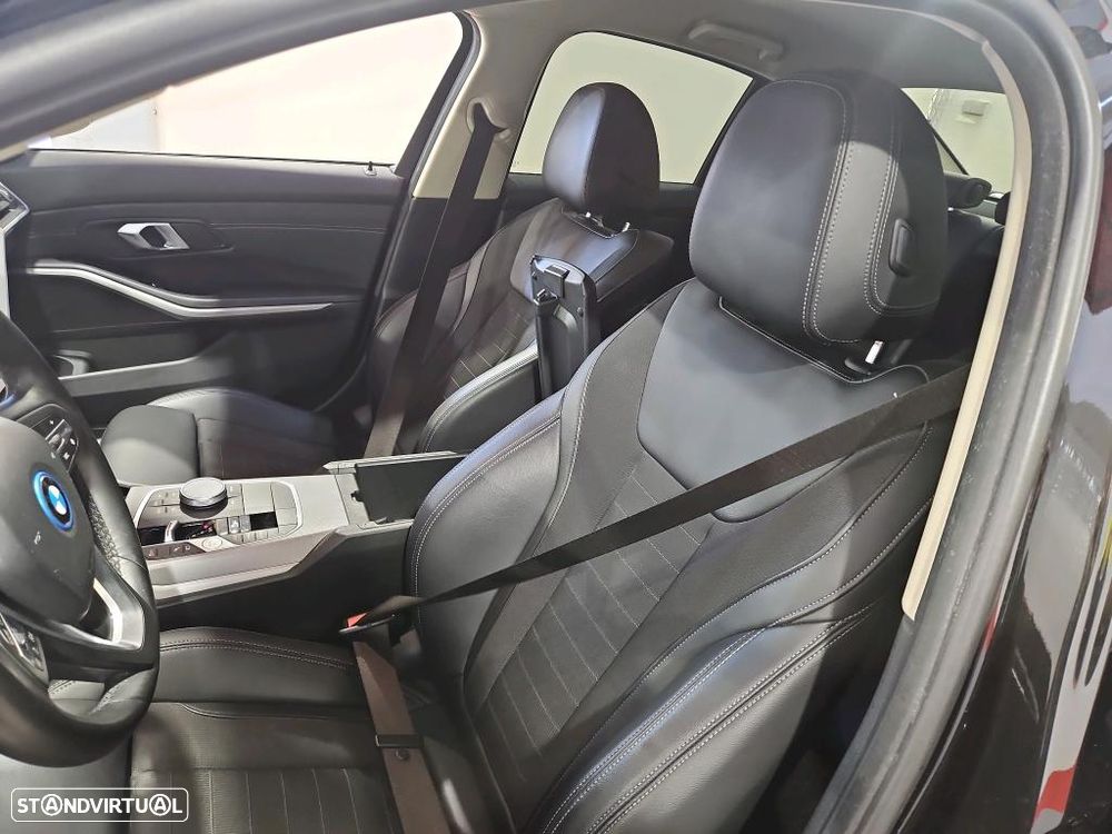 BMW 320 e Auto - 6