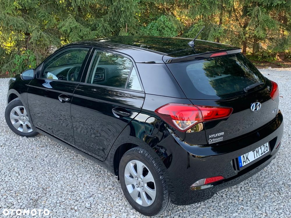 Hyundai i20 1.2 Fifa World Cup Edition - 8